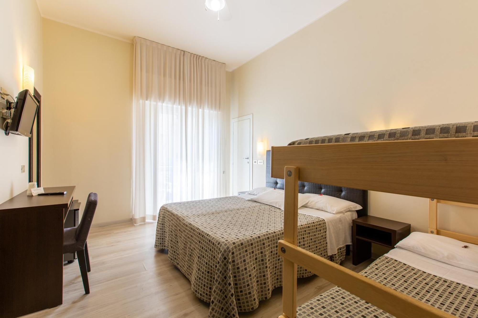 רימיני Hotel Gardenia מראה חיצוני תמונה