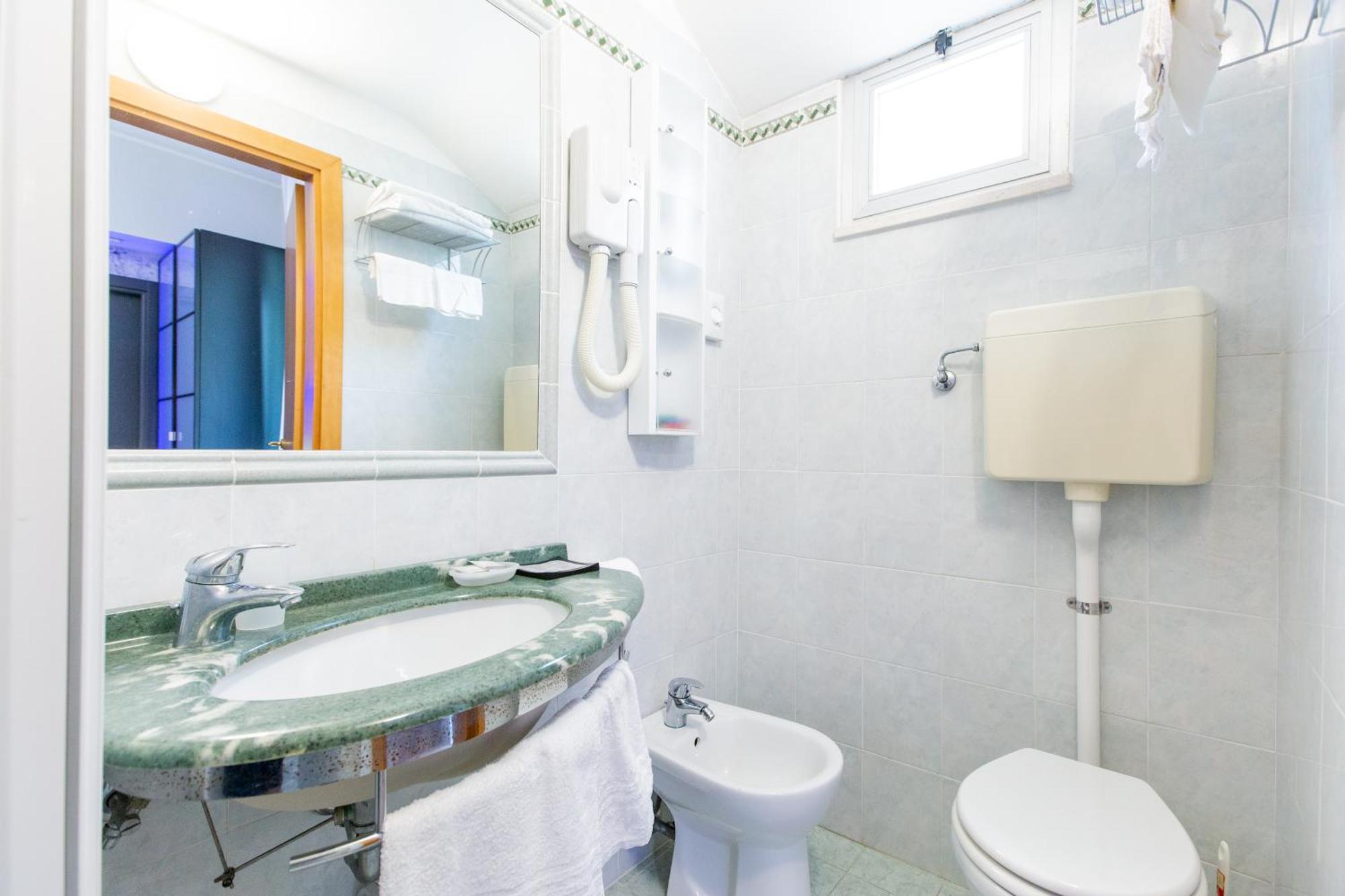 רימיני Hotel Gardenia מראה חיצוני תמונה