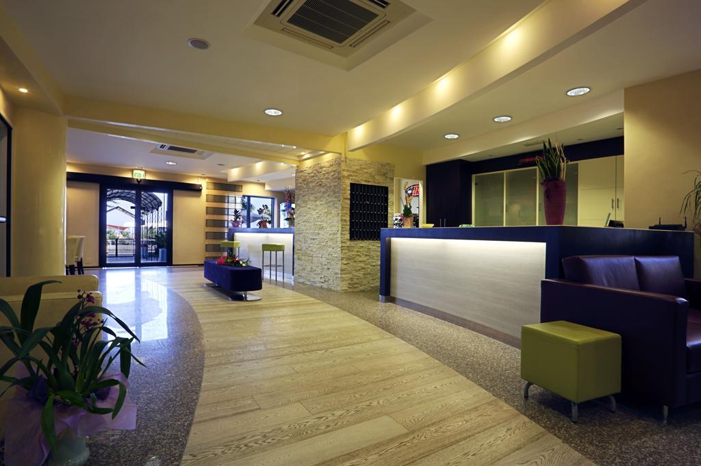רימיני Hotel Gardenia מראה חיצוני תמונה