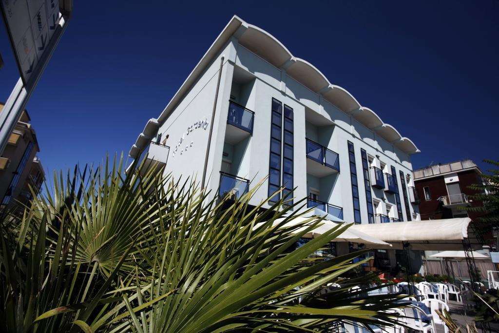 רימיני Hotel Gardenia מראה חיצוני תמונה